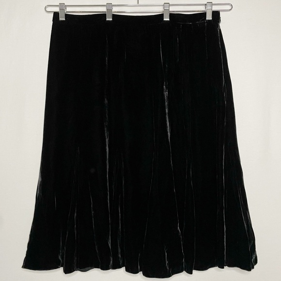 Kate Hill Dresses & Skirts - Kate Hill 18 Silk Blend Velvet Fall Winter Essential Black Skirt